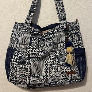 Sakroots medium sized bag